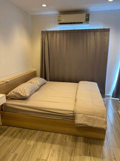 รูปภาพ  Ideo Mobi Sathorn    Condo For Rent / Line : @mintocondo