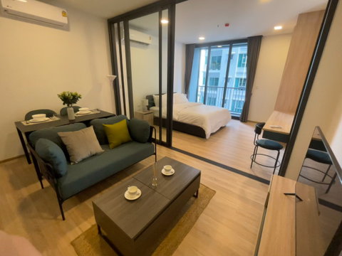 [Best Budget] High-Spec Condo with Pool & Gym - Fully Furnished + Free Wi-Fi!