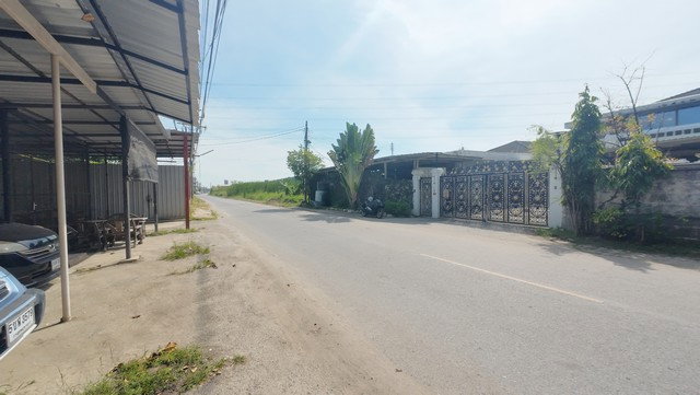 รูป หมู่บ้านรัตนธานี9 ใกล้ทางด่วน เดินทางเข้าออกสะดวก - รูปที่ 2/18
