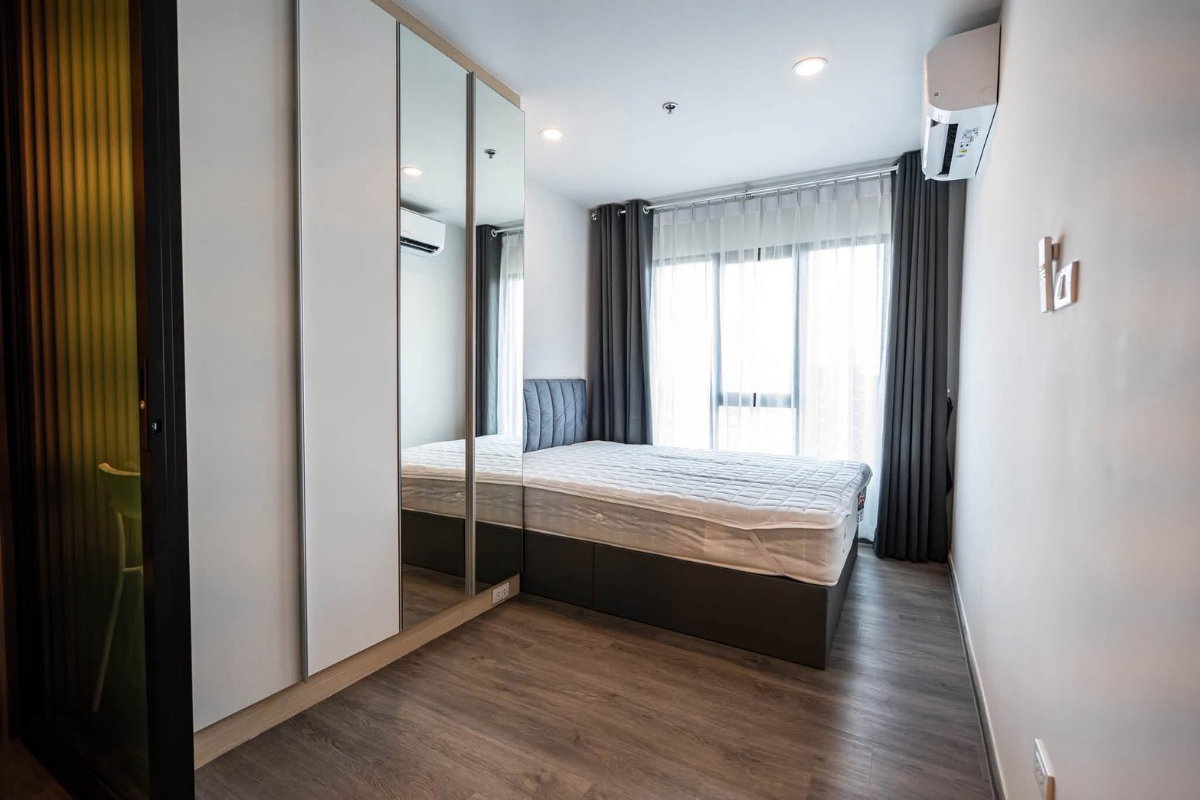 picture Regent Home               Wutthakat  - 10/15