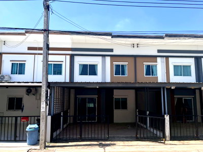 บ้านเดี่ยว วี มาร์เก็ต ลาดกระบัง : 🎉 มีส่วนลดหลักแสน💥 หลังบ้านยินดีรับทุกข้อเสนอ ขาย ทาวน์โฮม ไลโอ อ่อนนุช-ฉลองกรุง | Lio On Nut-Chalong Krung | ใกล้ Airport Rail Link ลาดกระบัง