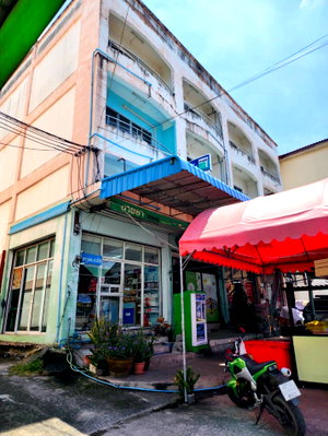 อาคารพาณิชย์ สมุทรปราการ : ขายอาคารพาณิชย์ 3.5 ชั้น เนื้อที่ 18 ตร.ว. หน้าโครงการเอื้ออาทรบางโฉลง