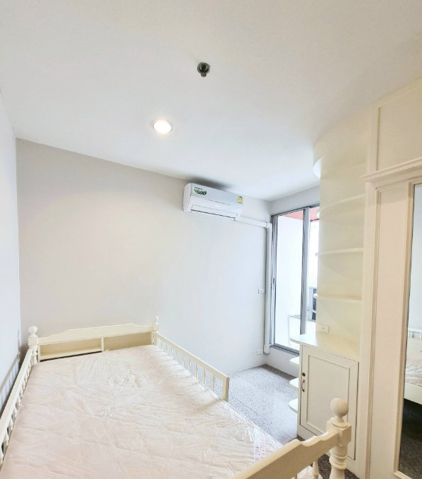 รูป 🌆 2BR ห้องโปร่งวิวเมือง 🤍 อยู่สบาย ฟีลอบอุ่น มินิมอล ✨ ใกล้ BTS Phaya Thai เดินทางง่าย เหมาะทั้งพักผ่อนและ WFH 💻 - รูปที่ 5/9