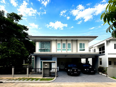 บ้านเดี่ยว สนามบินดอนเมือง : 🚨 สเปกหายาก! บ้านเดี่ยวหลังมุมไซส์ใหญ่ หน้าไม่ชนใคร สภาพใหม่เอี่ยม 🔥 ขายบ้านเดี่ยว คาซ่า วิลล์ ดอนเมือง - สรงประภา 🔥 / 4 ห้องนอน #HDMK081