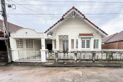 Single house for sale, Family Park Village, Chonburi (Family Park), ready to move in