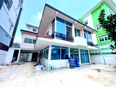Houses for rent : HK0673, Detached House for Rent 5Br, Huaikhwang.
