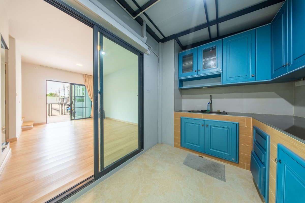 รูป สุดคุ้ม Siri Place Pattanakarn 4BR ทาวน์โฮม 118 ตร.ม. เพียง ฿32K/ตร.ม. - U6239104 - รูปที่ 5/24