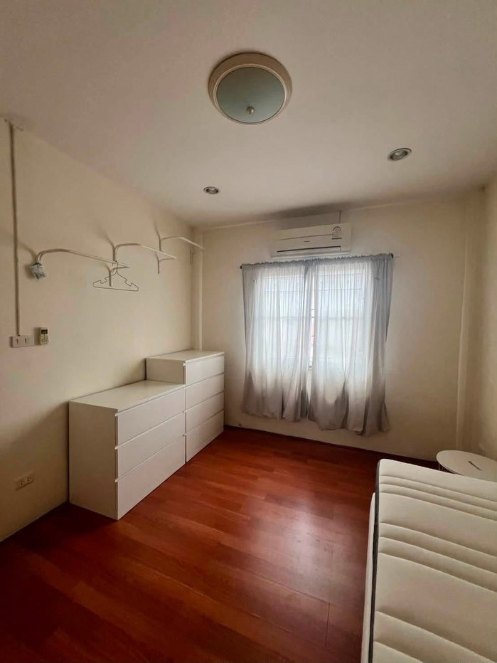 รูป 🏡 ให้เช่าทาวน์โฮม 3 ชั้น | หมู่บ้านไลโอ พหลโยธิน–วัชรพล (พหลโยธิน 54/1) 3 ห้องนอน 3 ห้องน้ำ ✨ เฟอร์นิเจอร์ครบ - รูปที่ 8/15