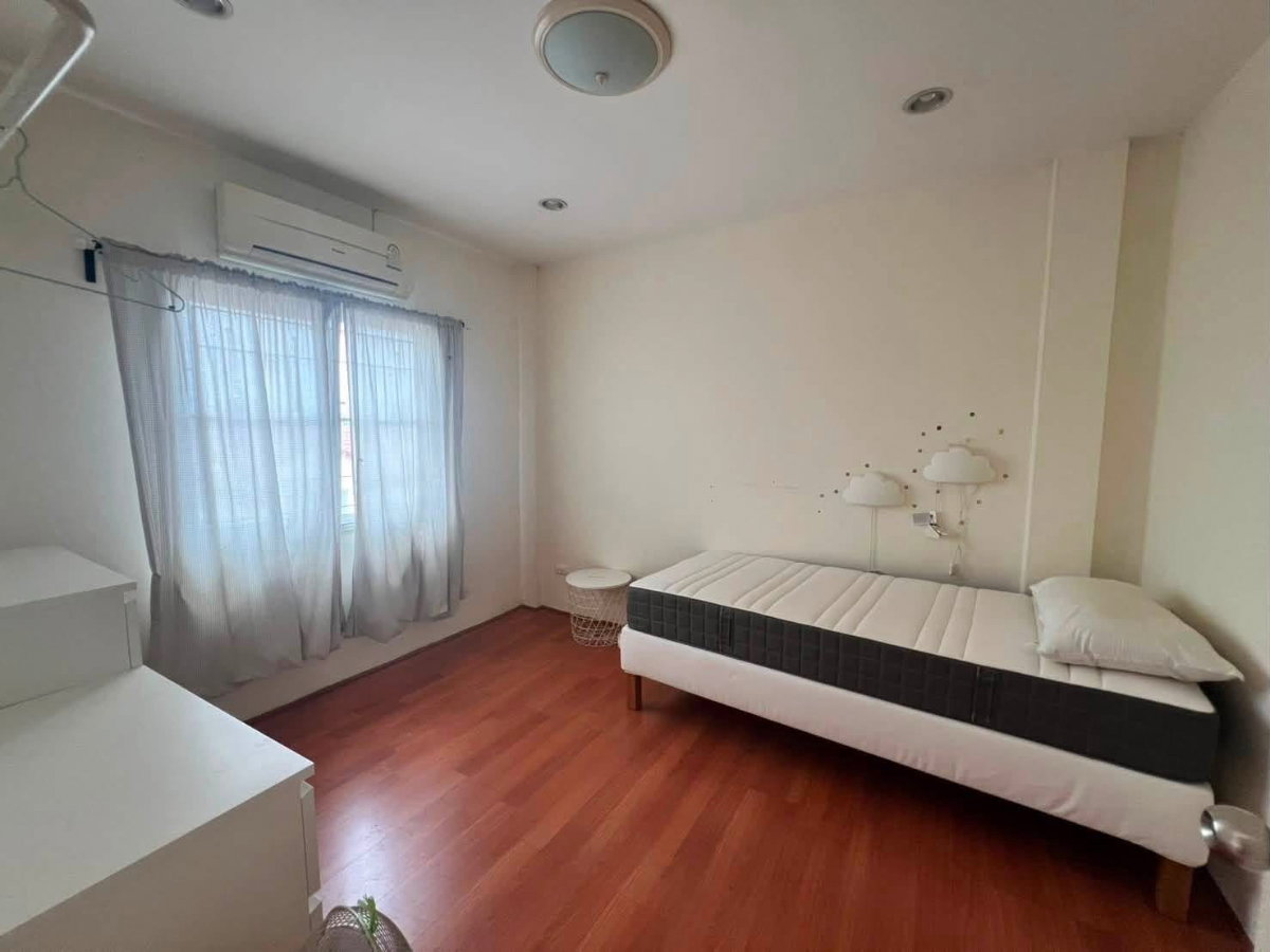 รูป 🏡 ให้เช่าทาวน์โฮม 3 ชั้น | หมู่บ้านไลโอ พหลโยธิน–วัชรพล (พหลโยธิน 54/1) 3 ห้องนอน 3 ห้องน้ำ ✨ เฟอร์นิเจอร์ครบ - รูปที่ 9/15