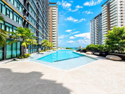 🛋️The Strand Indeed ไม่ต้องงบเยอะก็แต่งห้องสวยได้! แถมฟรีเฟอร์นิเจอร์ครบเซต ยกกระเป๋าเสื้อผ้ามาใบเดียวจบ เริ่ม 1.29 ลบ* แอดไลน์ @whitesand