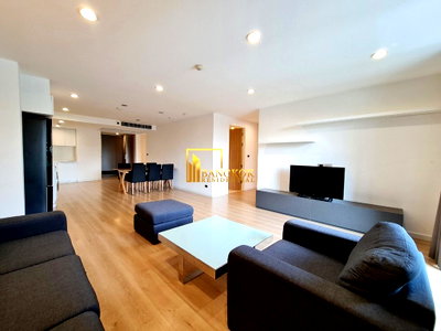 Apartment building for rent Srinakharinwirot University Prasanmit Campus : Modern 3 Bedroom Apartment For Rent in Thong Lo - BR20555AP
