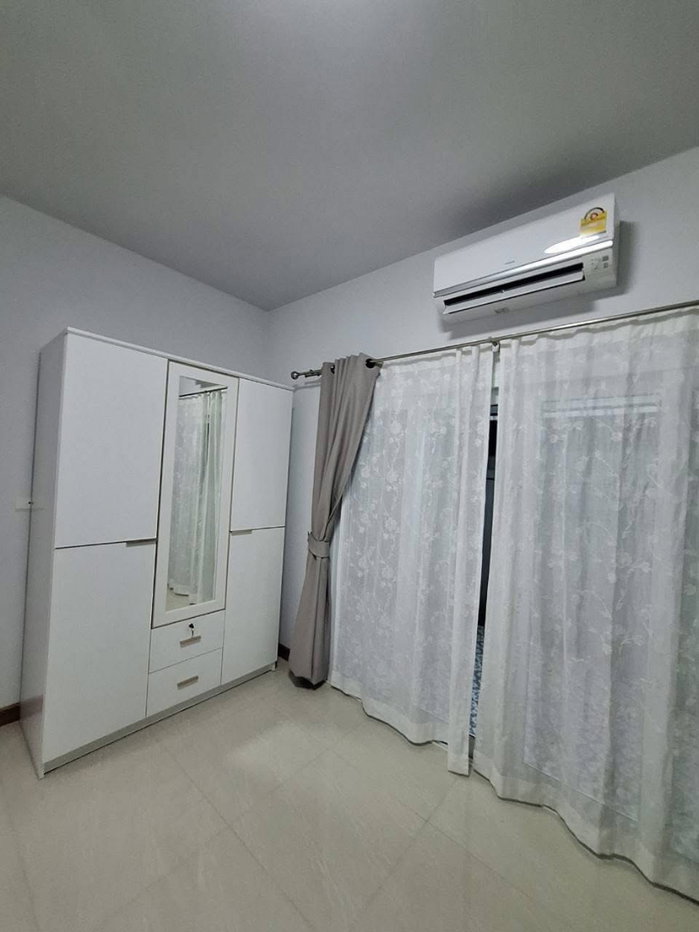 รูป ให้เช่าบ้านเดี่ยว หมู่บ้านแสนสราญ. เนื้อที่ 68 ตร.ว. 5 ห้องนอน 4 ห้องน้ำ - รูปที่ 17/22