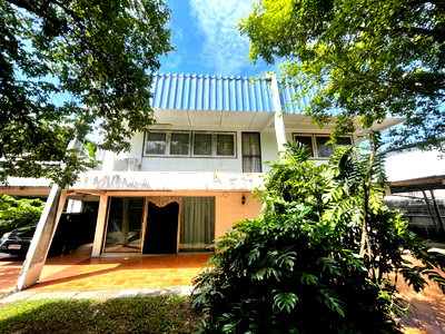 บ้านเดี่ยว วิทยาลัยป้องกันราชอาณาจักร (วปอ.) : ขายบ้าน หมู่บ้านชลนิเวศน์ ถนนวิภาวดี ถนนประชาชื่น ถนนรัชดาภิเษก เขตจตุจักร กรุงเทพฯ