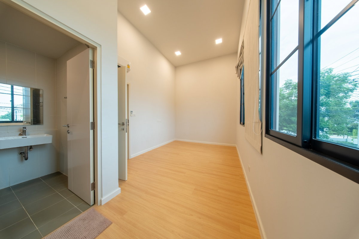 รูป สุดคุ้ม Siri Place Pattanakarn 4BR ทาวน์โฮม 118 ตร.ม. เพียง ฿32K/ตร.ม. - U6239104 - รูปที่ 11/24