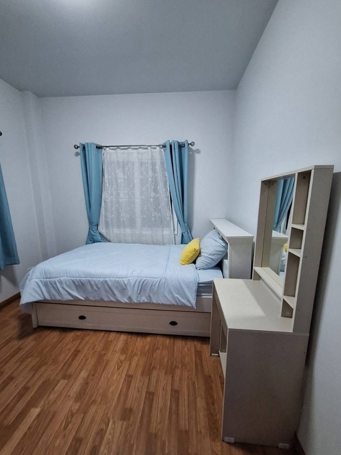 รูป ให้เช่าบ้านเดี่ยว หมู่บ้านแสนสราญ. เนื้อที่ 68 ตร.ว. 5 ห้องนอน 4 ห้องน้ำ - รูปที่ 13/22