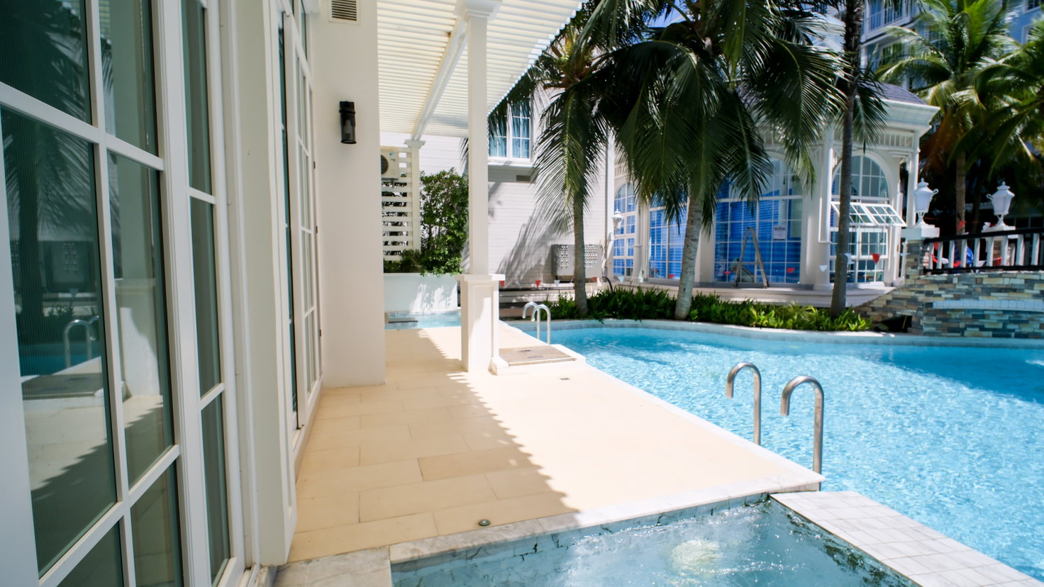 รูป Grand Florida Beachfront Resort Pattaya Pool Access for Rent - รูปที่ 14/15