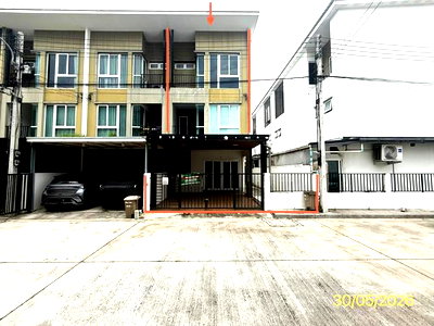 Townhouses for sale วิทยาลัยเทคนิคปทุมธานี : TOWN HOUSE 28 Sq.w. Muang Pathum Thani Pathumthani for 2.9M