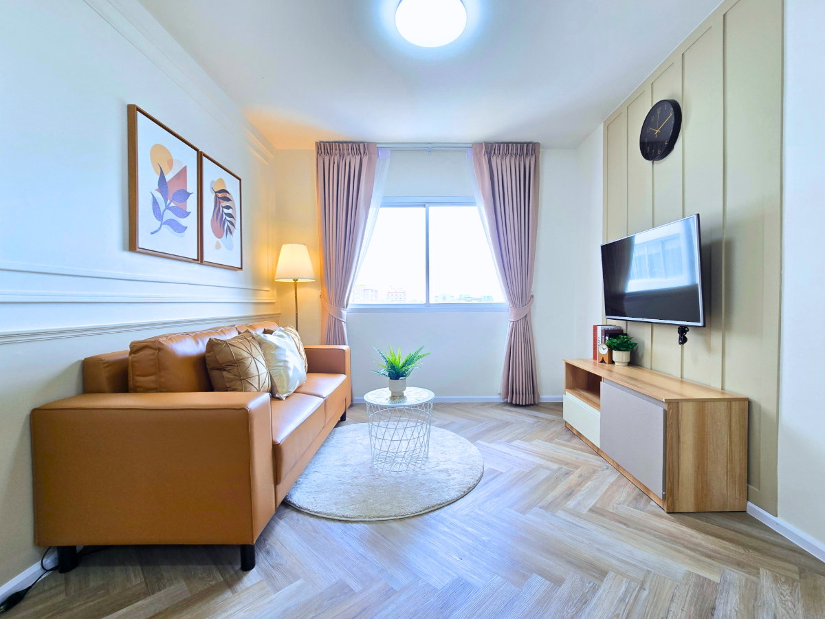 picture Living in a condo that feels like home. - 2/23