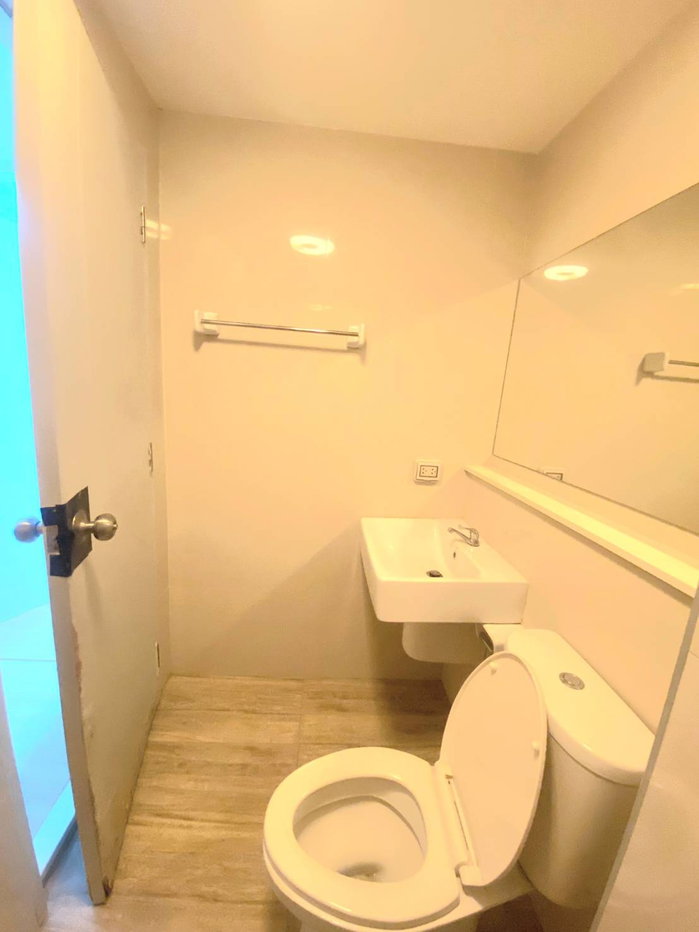 picture Rill condo for rent............ - 10/22