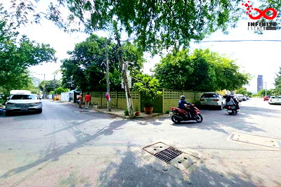 บ้านเดี่ยว ม.รามคำแหง : ขายบ้านเดี่ยว 112 ตร.ว.หลังมุม หมู่บ้านสวนสน ซอยรามคำแหง 60 - กรุงเทพกรีฑา ทำเลศักยภาพ ใกล้รถไฟฟ้าสายสีเหลือง 