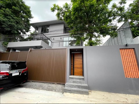 ให้เช่า บ้านเดี่ยวหรู สไตล์โมเดิร์น Pool Villa สุขุมวิท 71 (H6931)
