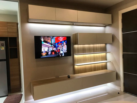 Condo for rent: The Metropolis Samrong, right next to Samrong Interchange BTS station (just one step away)