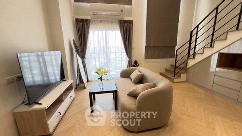 คอนโด 1 ห้องนอน ชั้นสูง Na Reva Charoennakhon ใกล้ BTS โพธิ์นิมิตร (ID 3111601)