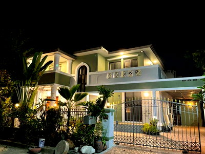 บ้านเดี่ยว สนามบินสุวรรณภูมิ : ขายบ้านเดี่ยวหรู วินด์มิลล์ บางนา (Windmill Bangna) 109 ตร.ว. 4 ห้องนอน บ้านในสนามกอล์ฟ ทำเลดี ใกล้เมกาบางนา