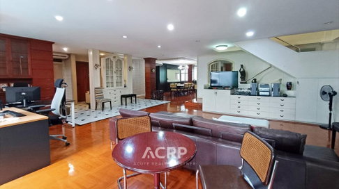 Duplex Penthouse ส่วนตัวทั้งชั้น ในสุขุมวิท 24 ใกล้ BTS พร้อมพงษ์ 300 เมตร Rare Item (00158992)