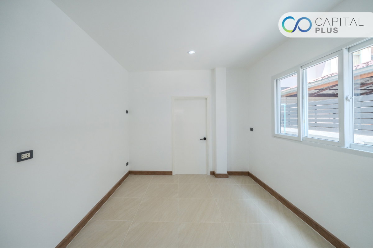 รูป 🏡 ขายด่วน! บ้านเดี่ยวหลังมุม 2 ชั้น รีโนเวทใหม่ พร้อมเข้าอยู่ โครงการพาร์คเวย์ ชาเล่ต์ รามคำแหง ใกล้รถไฟฟ้าสถานีมีนบุรี - รูปที่ 6/23