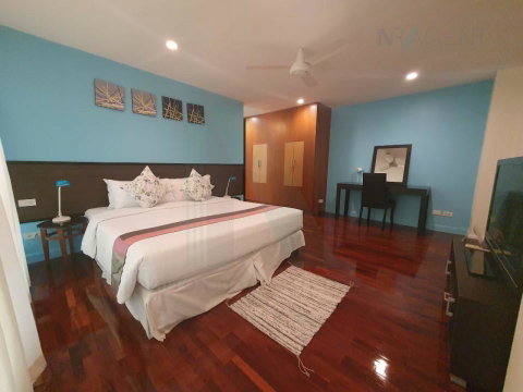 🚩 For Rent Condo SATHORN GALLERY RESIDENCES Building 1, Floor 10,3 bed room, Room size 230.00 sqm