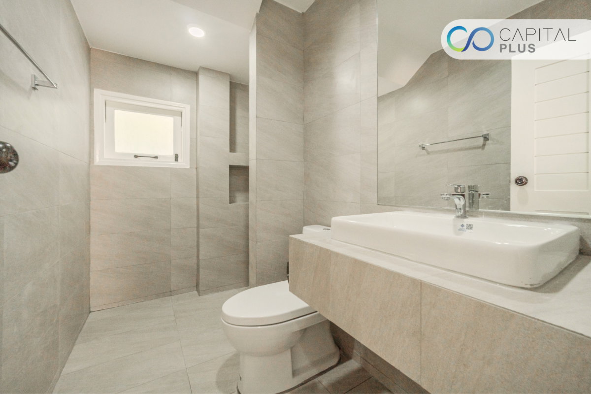 รูป 🏡 ขายด่วน! บ้านเดี่ยวหลังมุม 2 ชั้น รีโนเวทใหม่ พร้อมเข้าอยู่ โครงการพาร์คเวย์ ชาเล่ต์ รามคำแหง ใกล้รถไฟฟ้าสถานีมีนบุรี - รูปที่ 5/23