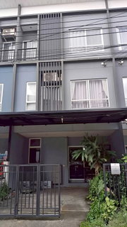 รูปภาพ R3109 ให้เช่าทาวน์โฮม 3 ชั้น หมู่บ้านสัมมากร อเวนิว สุวรรณภูมิ (ว่างค่ะ) ใกล้สนามบินสุวรรณภูมิ