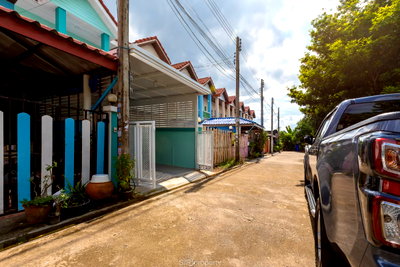 ทาวน์โฮม ปทุมธานี : ขายทาวน์เฮ้าส์ ซอยอุดมพงษ์ เลียบคลอง3(คลองหลวง-ธัญบุรี) ปทุมธานี