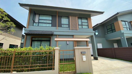 รูปภาพ House for rent near expressway and red-line sky trains, ready to move in