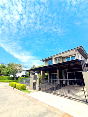 Houses for rent ม.เอเชียอาคเนย์ : For Rent: Corner-unit detached house (6 rooms total) 50,000 