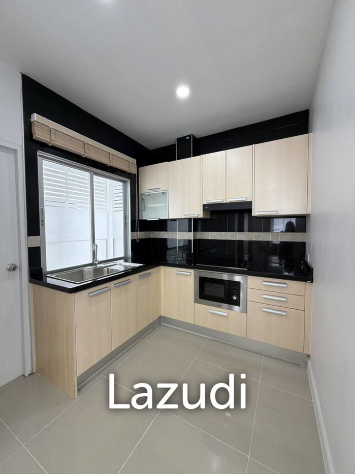 รูป บ้านเดี่ยวหรูทันสมัย 3 ห้องนอน สำหรับครอบครัว ภัททา วิลเลจ - รูปที่ 10/23