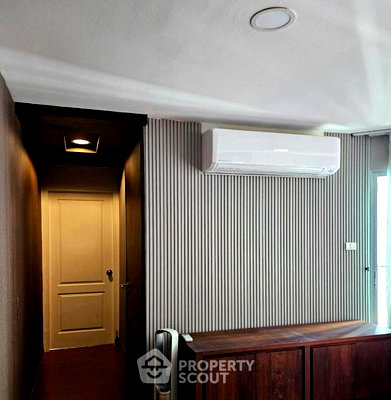 Condos for sale : 1-BR Condo For Sale At Belle Grand Rama 9, MRT Phra Ram 9, 18th Floor (ID 3113196)