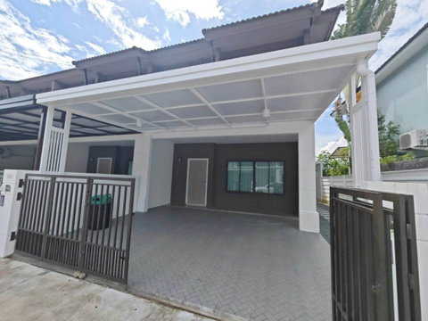 ให้เช่า บ้านทาวน์โฮมสองชั้น หมู่บ้านพฤกษาวิลล์ 120 สนามบินเชียงใหม่ (R1357) T.0946511456