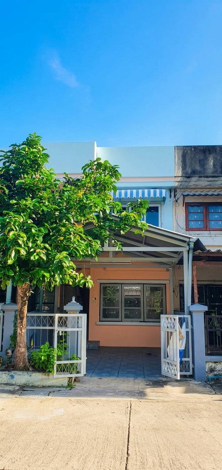 รูป ทาวเฮาส์ 2ชั้น หมู่บ้านพัชรวิลล์2 พุทธมณฑลสาย4 ขนาด 19.8 ตรว. - รูปที่ 1/18