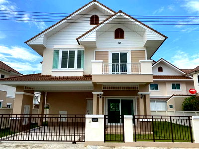 บ้านเดี่ยวให้เช่า : ให้เช่าเดี่ยว 2 ชั้น พร้อมเฟอร์นิเจอร์ครบ The Esteem ย่านสันกำแพงบรรยากาศเงียบสงบ พร้อมเข้าอยู่ เหมาะสำหรับครอบครัว และสามารถเลี้ยงสัตว์ได้RH-41