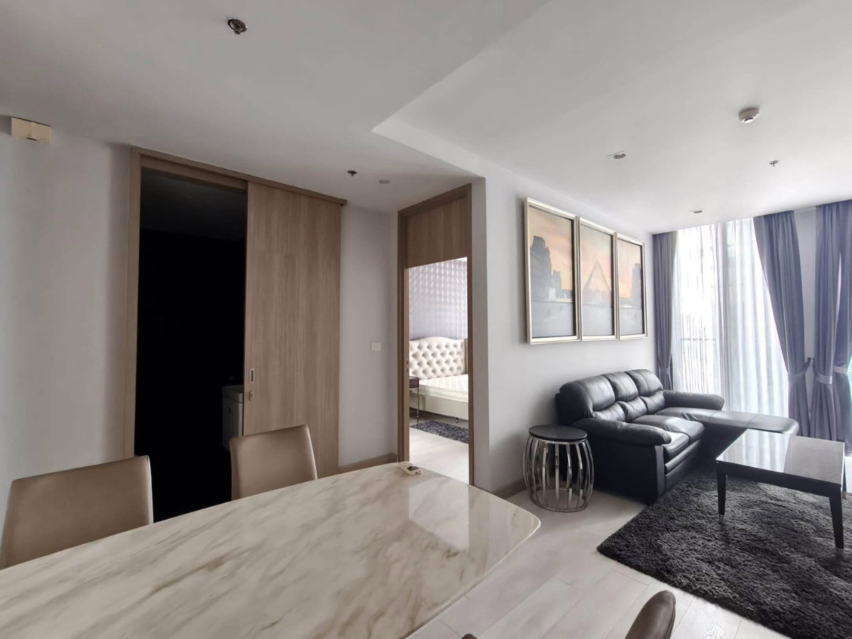 picture Noble                     Ploenchit  - 5/16