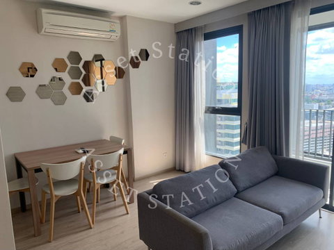 IDEO Q Ratchathewi 🚅 Near BTS Ratchathewi, convenient location near Siam Paragon.