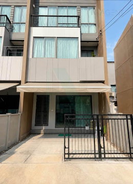 ให้เช่าทาวน์เฮาส์ 3 ชั้น บ้านกลางเมือง พระราม 9 - กรุงเทพกรีฑา 3 ห้องนอน 3 ห้องน้ำ