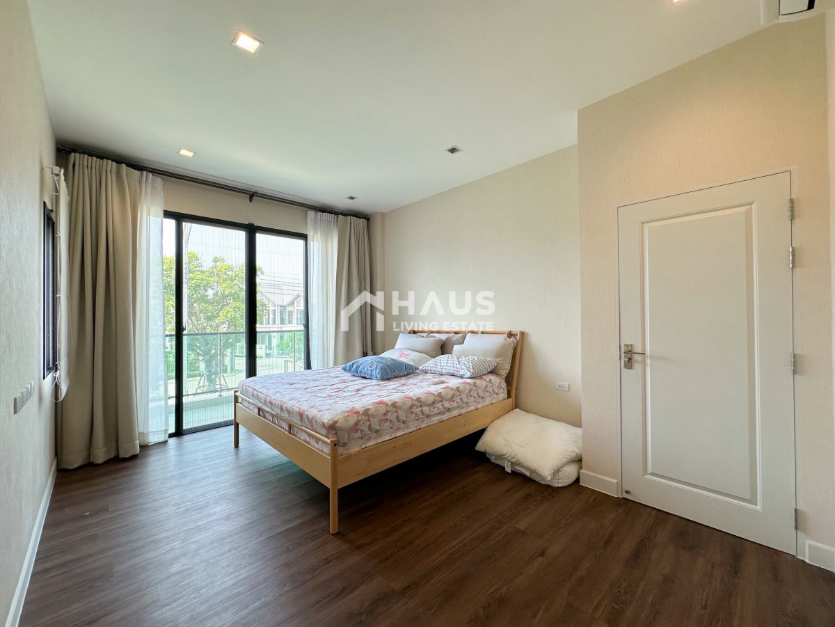 picture  Bangkok Boulevard Westgate / 4 Bedrooms #HBGY002 - 12/18