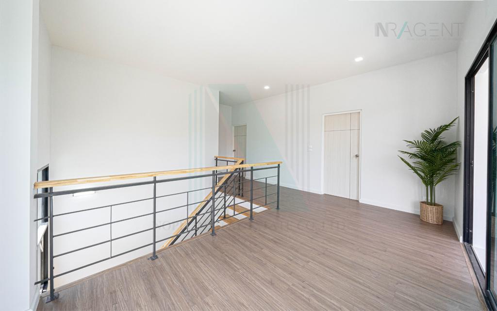 รูป ขายบ้านเดี่ยว โครงการ เดอะเซ็นโทร วัชรพล 2 ชั้น 3 ห้องนอน 4 ห้องน้ำ - รูปที่ 7/8