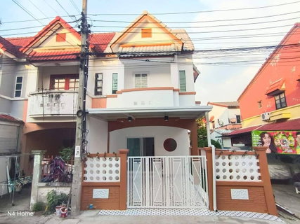 ขายบ้านทาวน์เฮาส์ หมู่บ้านสวีทโฮมปาร์ค พื้นที่ 19.5 ตร.ว 3 นอน 2 น้ำ รีโนเวทพร้อมอยู่