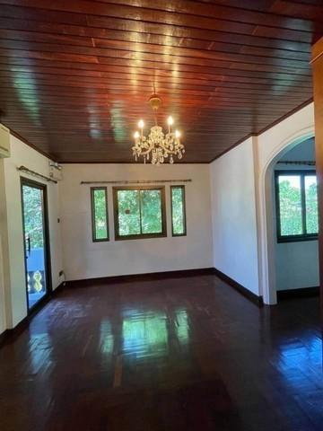 รูป MHR217 ให้เช่าบ้านเดี่ยวหลังใหญ่ หมู่บ้านมณียา ท่าอิฐ เนื้อที่ 150 ตร.วา สวนกว้าง จอดรถได้ 4-5 คัน ใกล้ MRT บางรักน้อยท่าอิฐ - รูปที่ 6/9