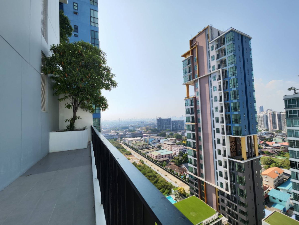 picture The Sky Sukhumvit 1 Bedroom for rent. - 18/35