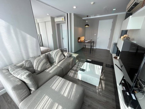📣Nice room!📣 For Rent Condo THE ROOM SUKHUMVIT 40 Building 1, Floor 7,1 bed room, Room size 43.00 sqm
